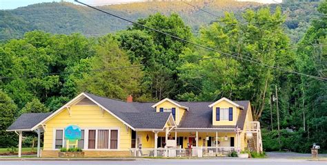 10+ Best Restaurants in Maggie Valley NC - Blue Ridge Mountain Life