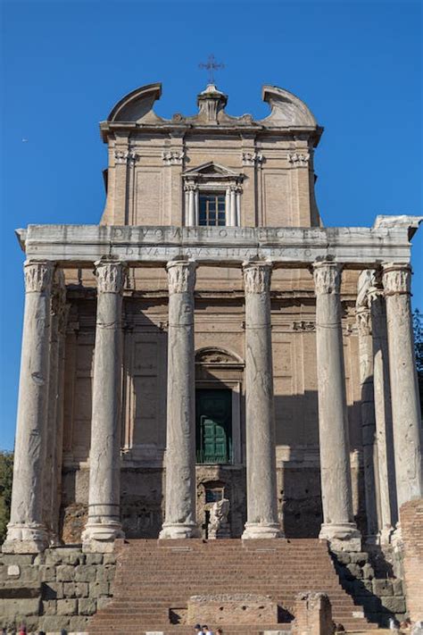 Temple of Antoninus and Faustina, Rome · Free Stock Photo