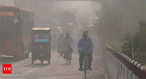 Delhi air pollution: Winds bring slight relief | Delhi News - Times of ...