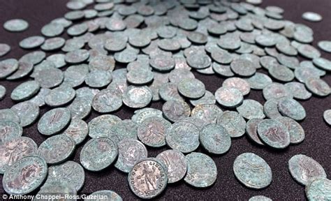 Treasure hunter finds one of the largest hauls of Roman coins in the UK | Daily Mail Online