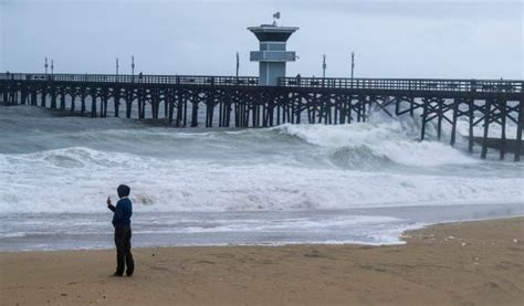 Southern California braces for powerful storm, with heavy rain, snow ...