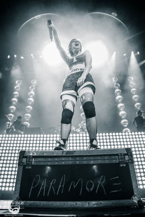 Monumentour: On being a Paramore fan for a decade | Live Concert Photos | Tampa, FL | July 26 ...