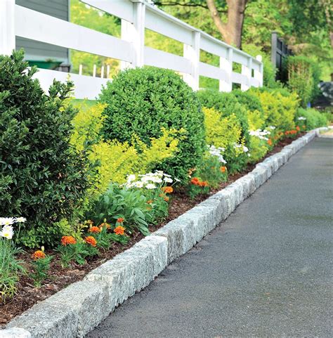 How to Install Belgian Block Driveway Edging | Driveway entrance ...