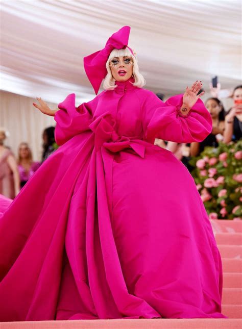 2019 Met Gala red carpet: Lady Gaga, Billy Porter, Cardi B make showstopping entrances - ABC News