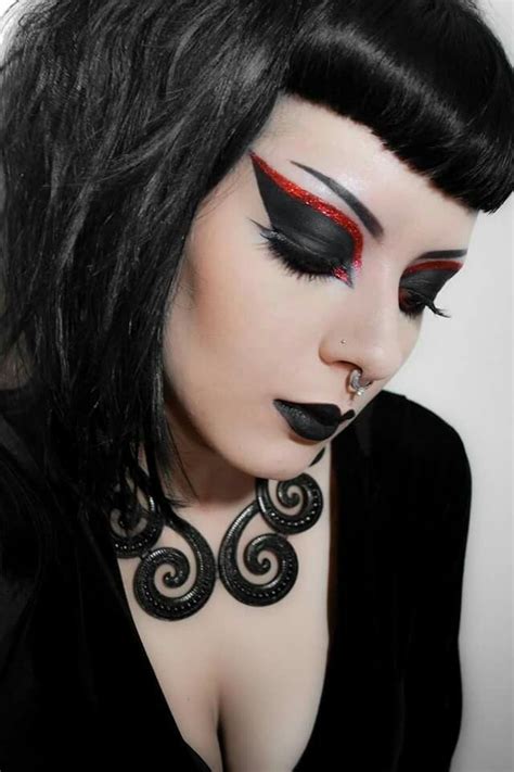 Pin by Lilith Desdemona on 80s makeup in 2020 | Gothic makeup, Goth beauty, Goth makeup