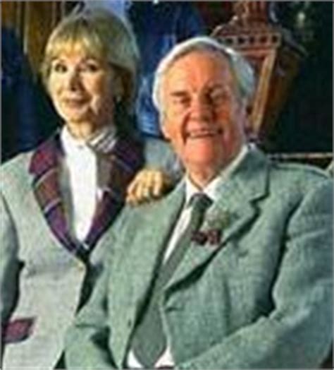 Richard Briers and Susan Hampshire in monarch of the glen - love it and ...