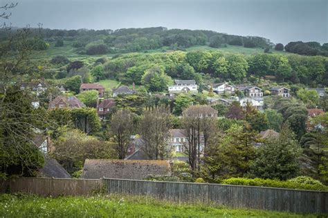 East Sussex - Typical English Countryside - Explore the World with Simon Sulyma