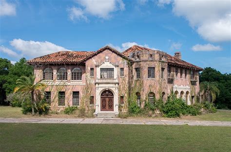 You can now buy the abandoned Howey Mansion for $500K | Blogs