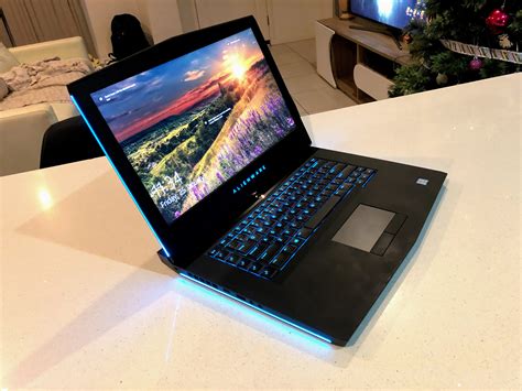 Alienware 15 R4 Gaming Laptop Review – Mobile Colossus - PowerUp!