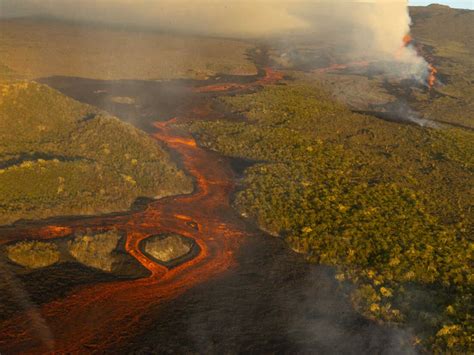 Tallest Galapagos volcano erupts, spewing lava and ash : NPR