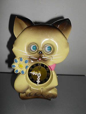 Vintage Cat Clock With Moving Eyes