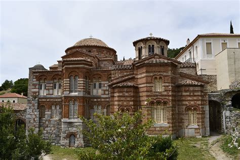 Ten of Greece's Most Spectacular Monasteries