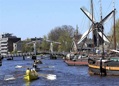 5-five-5: Leiden, the canals (Leiden - Netherlands)