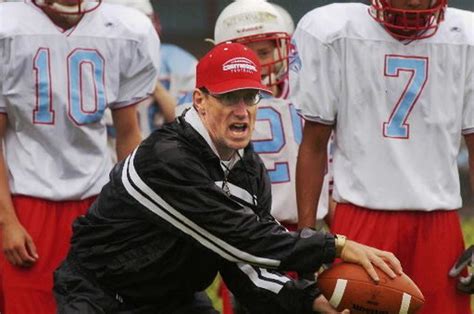 Oregon high school football coaches with the most years at one school ...