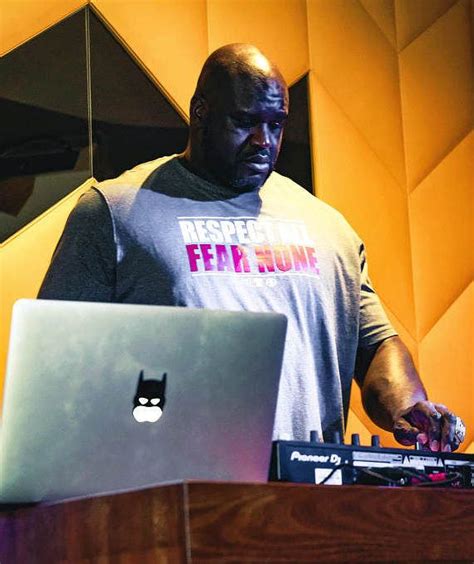 Celebrity Guest Shaquille O’Neal Performs DJ Set at Alexxa’s Bar in Las ...