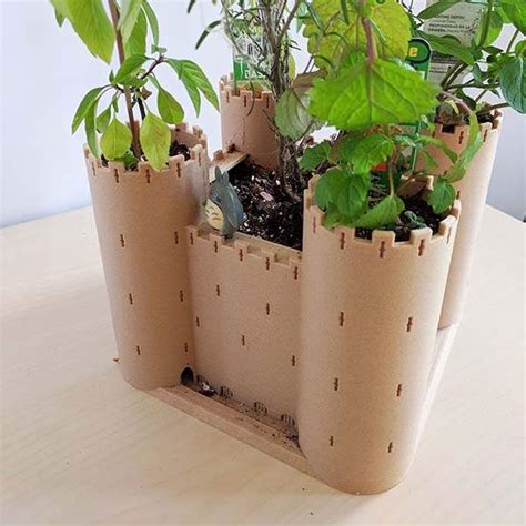 3D Printed Fortress 5-In-1 Herb Planter | Gadgetsin
