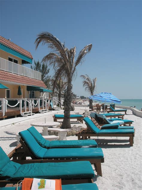 Seaside Inn, Anna Maria Island, FL - one of our favorite places to stay ...