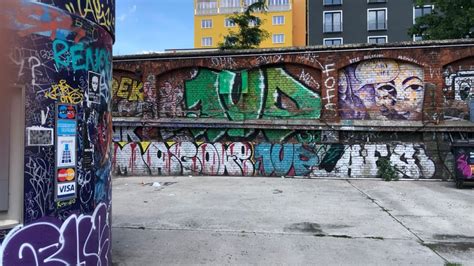 Berlin: Kreuzberg Street-Art & Graffiti Self-Guided Tour | GetYourGuide