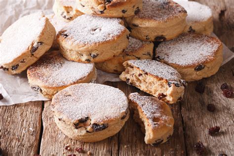 Welsh Cakes Recipe: How to Make Traditional Welsh Cakes - 2024 ...