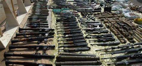 Turkish soldiers sell weapons - Sailormoonik - Medium