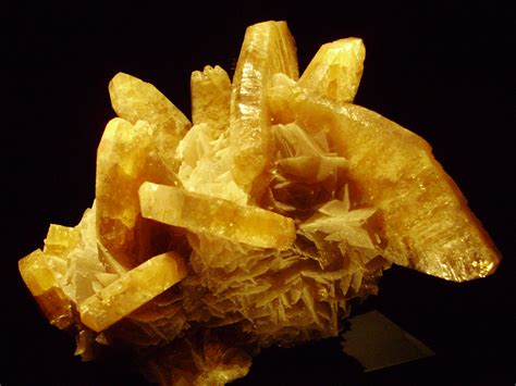 File:Barite crystals.jpg