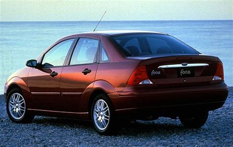 2000 Ford Focus VINs, Configurations, MSRP & Specs - AutoDetective