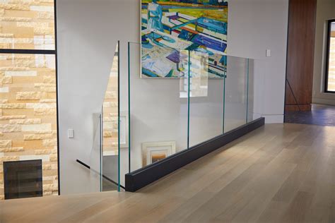 Glass Base Rail System, U-Channel Railing | Viewrail