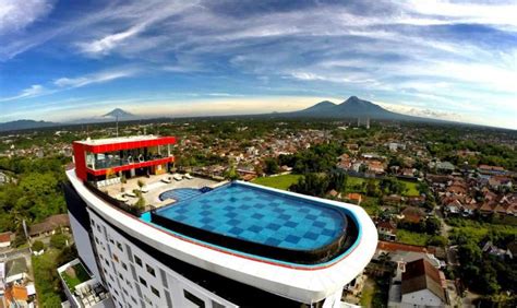 8 Hotel Di Jogja Dengan Kolam Renang Di Rooftop - Womantalk