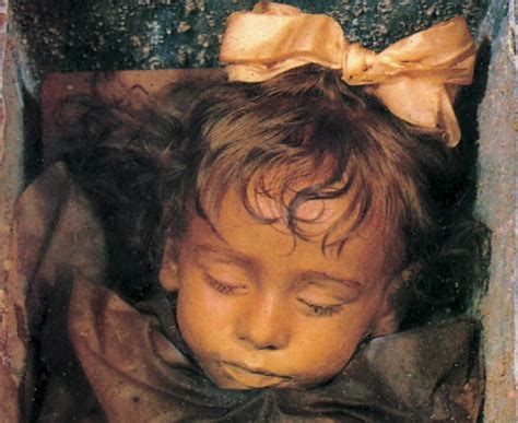 The Mystery Of Rosalia Lombardo, The Child Mummy Who Can “Open Her Eyes ...