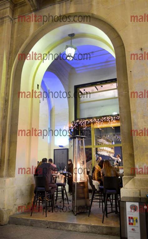 Valletta Nightlife Entertainment Leisure Street Cafe's Drinks - Malta ...