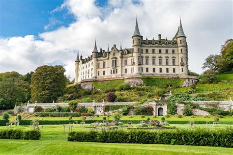 The Best Castles to Visit in England, Wales, and Scotland