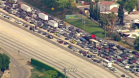 5 Fwy reopens in Santa Ana following police activity - ABC7 Los Angeles