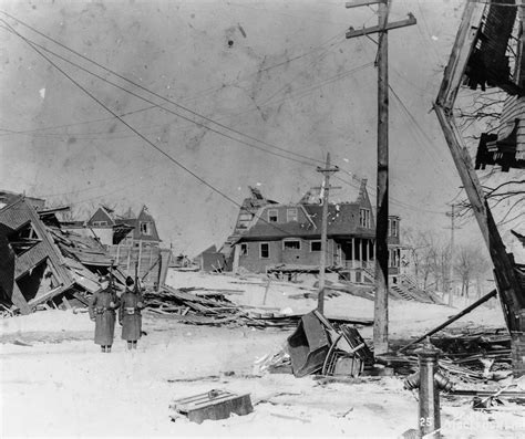 The Halifax explosion: The naval accident that erased an entire city in Canada, 1917 - Rare ...