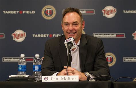 Paul Molitor wants Twins to turn down music, limit phone use