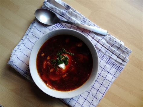 Beetroot soup - Friendly NettleFriendly Nettle