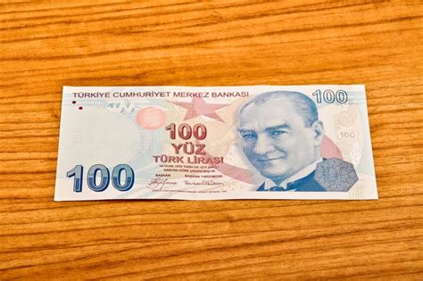 100 Turkish Lira Banknotes Front View Stock Image - Image of inflation ...