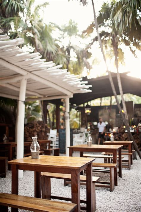 Dining at Hartwood Restaurant in Tulum - Entouriste