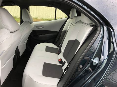 2019 Toyota Corolla: 122 Interior Photos | U.S. News