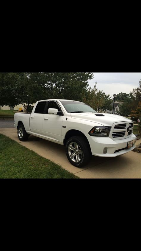 2014 Dodge Ram 1500 Sport Crew Cab 1/4 mile Drag Racing timeslip specs ...