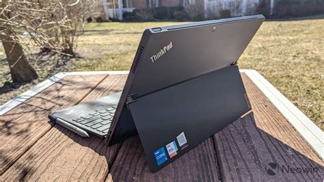 Lenovo ThinkPad X12 Detachable unboxing and first impressions - Neowin