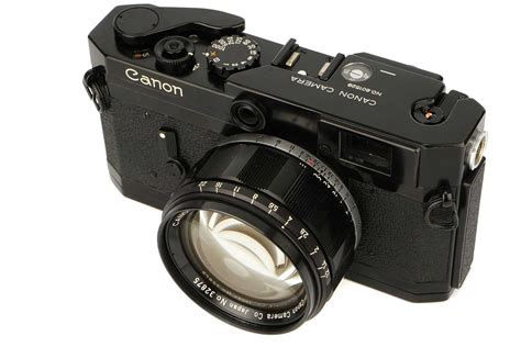 Lot 249 - A Canon VI-L Rangefinder Camera,