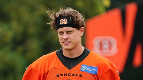 Bengals coach reveals Joe Burrow recovery timeline after calf strain injury | Fox News