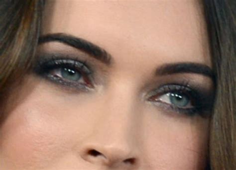 How To Do Megan Fox Eye Makeup – Closer Look – Style.Pk