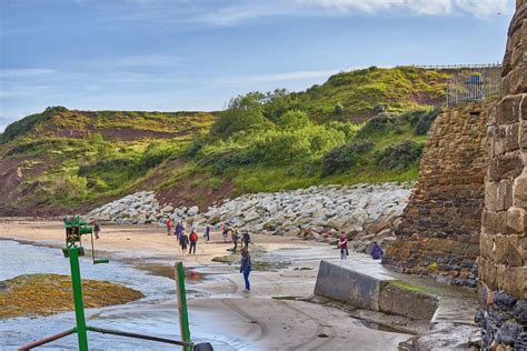 Robin Hood's Bay - Photo "Around Robin Hood's Bay" :: British Beaches