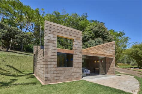 Sustentable House / GPA&A | ArchDaily