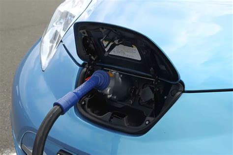 Nissan Moves to Speed up Electric Vehicle Charging Infrastructure