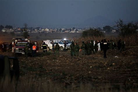 4 arrested in Mexico crash that killed current, ex-governor