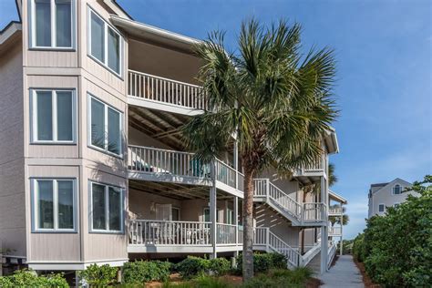 Vacation Rentals at Wild Dunes Resort Hotel (Isle Of Palms (SC ...