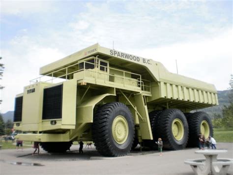 The World's Largest Tandem Axle Truck – Sparwood, British Columbia ...