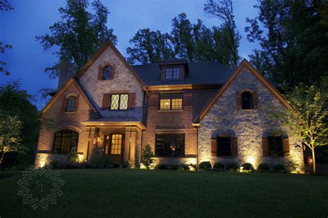 The Benefits of Low Voltage LED Outdoor Lighting - Dusk To Dawn STL